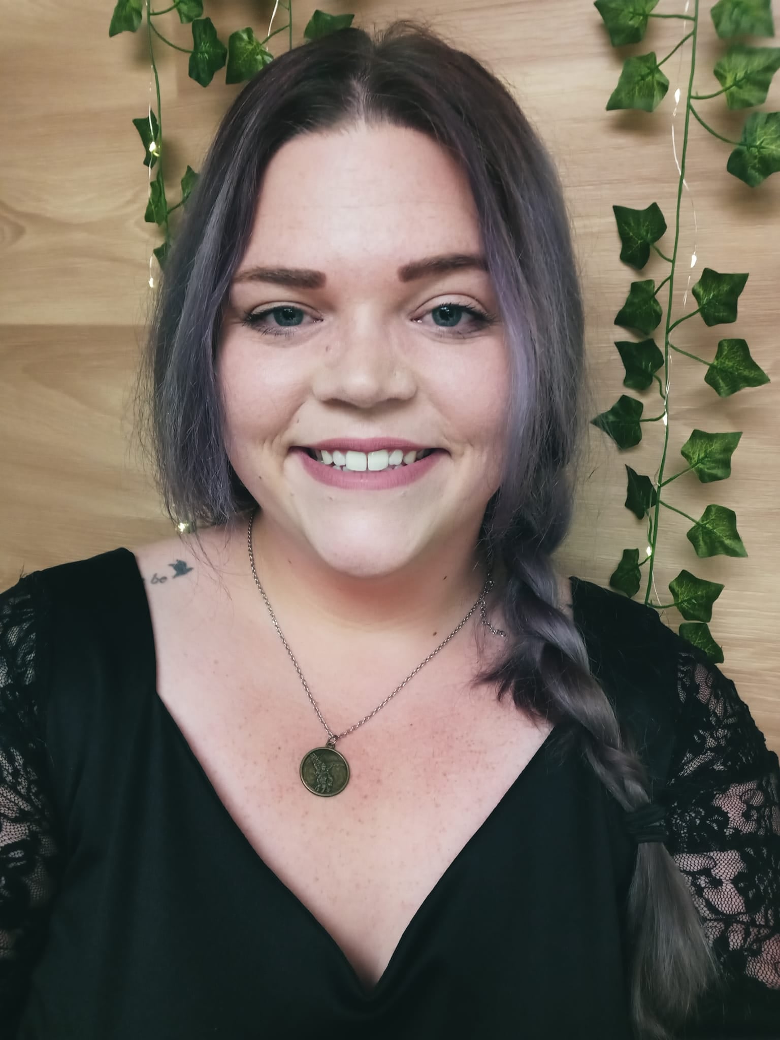 Jess Ondo Psychic Medium